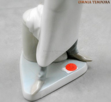 Statua In Ceramica Invetriata Lladro (Spagna) - Dimensione cm 36X14X11